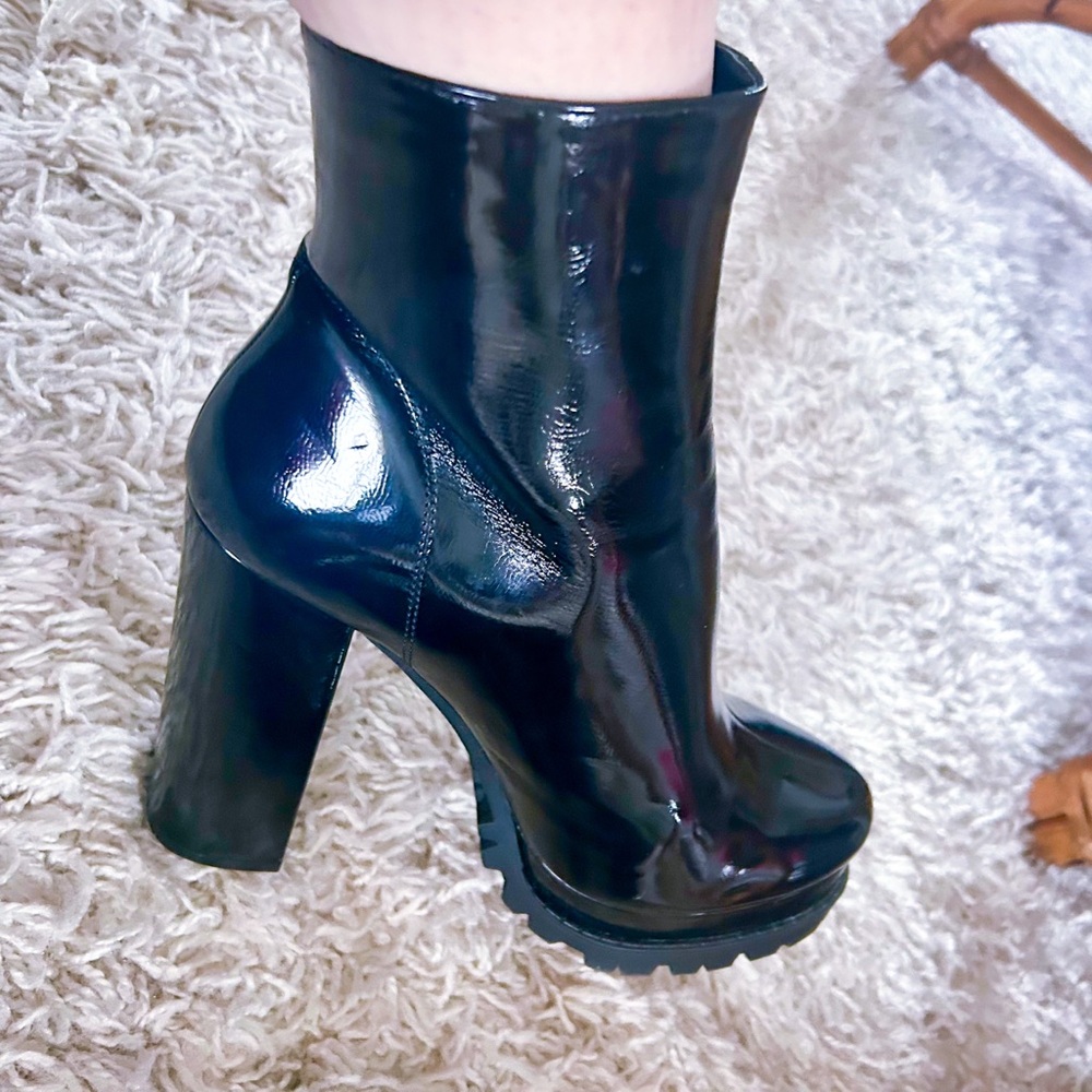 Retro Ankle Boots | Black Patent | 9 | Charlotte Russe | Bootie | Platform